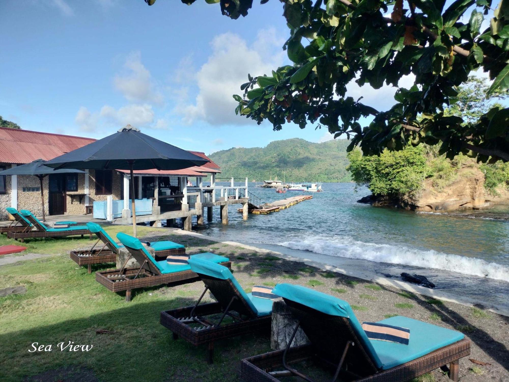 Cocotinos Lembeh A Boutique Dive Lodge Bitung Exterior foto